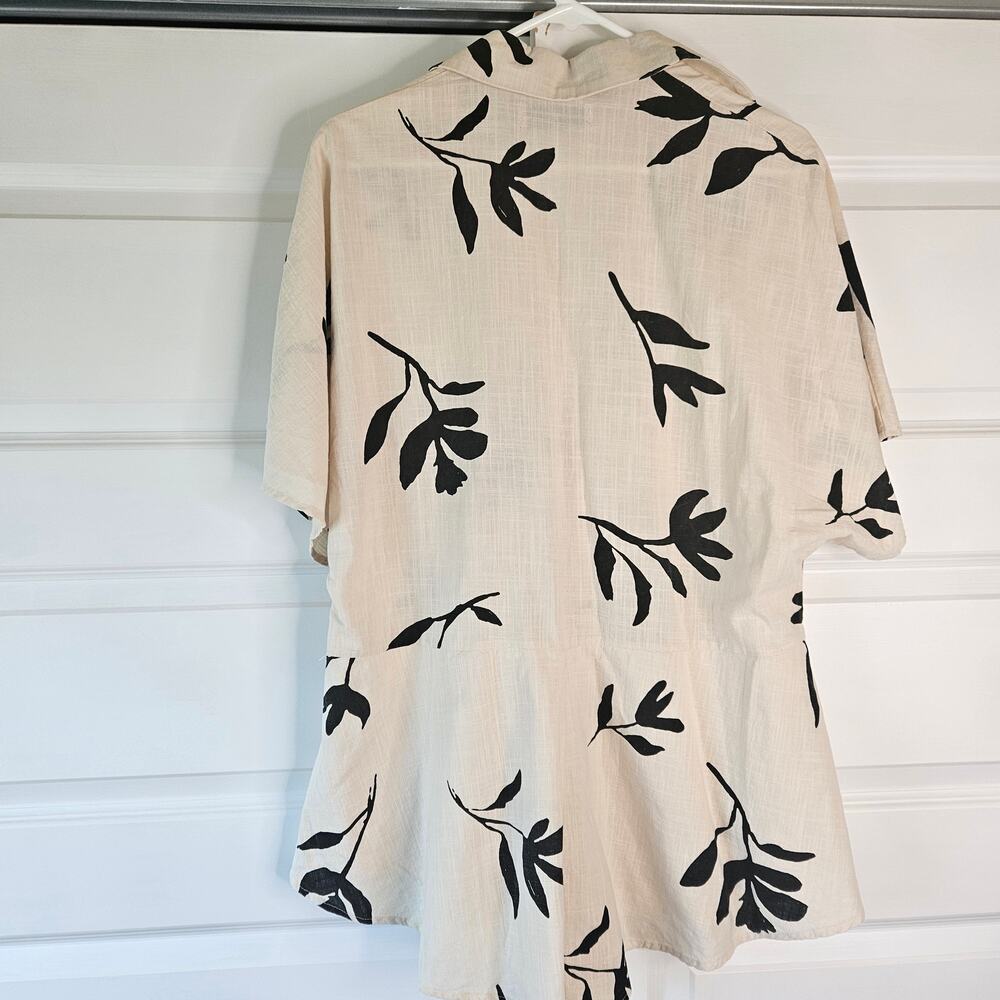 Petal & Pup Sebastian Short Sleeve Romper Cream Black Print Small - Picture 3 of 8